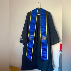 UcR graduate gown and sash